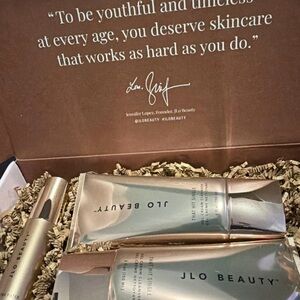 JLo Beauty Skincare Makeup Remover - Gold